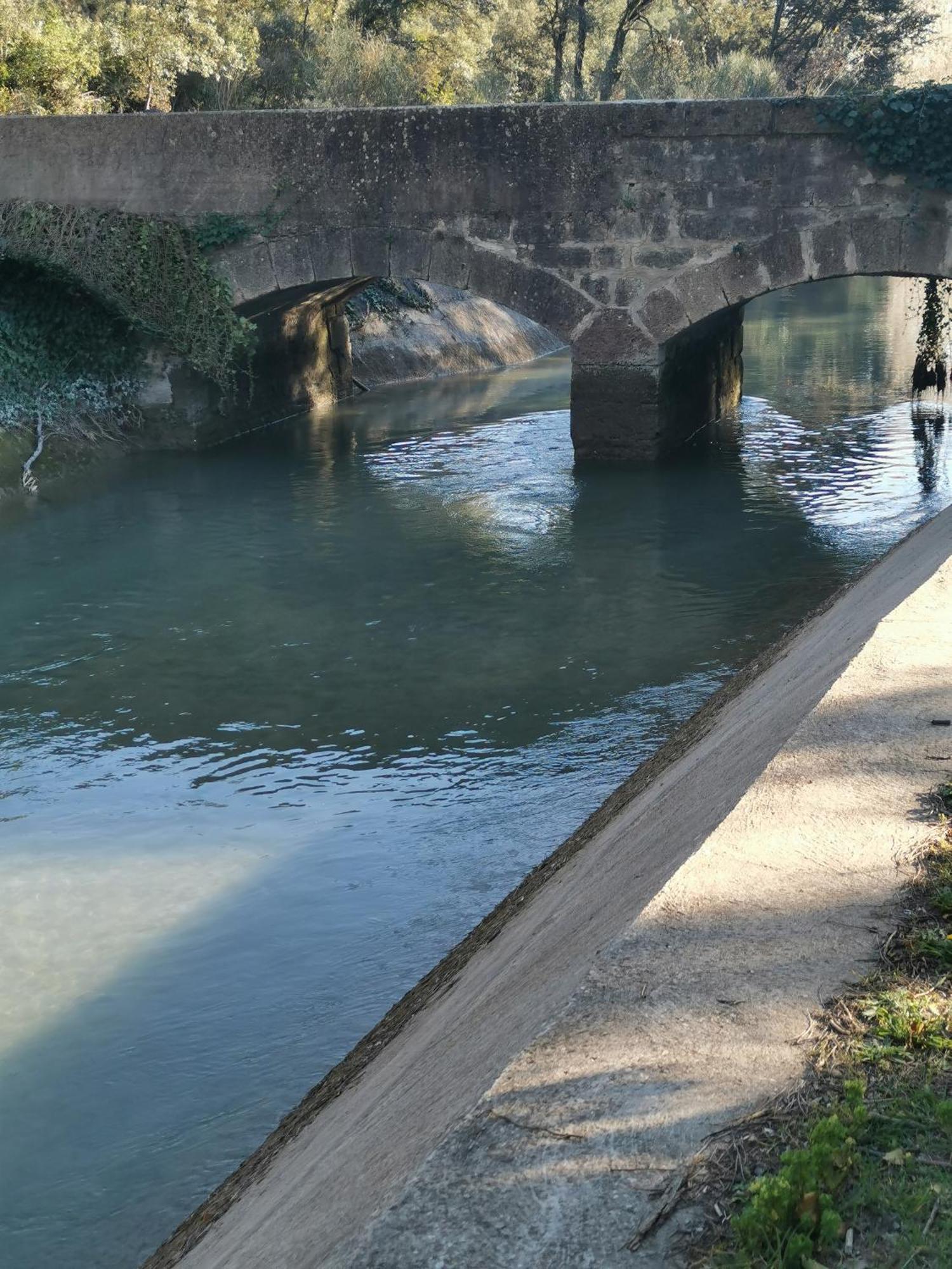 ホテル Peaceful Mas Provencal 'Mas Du Sucre' With Large Pool Cheval-Blanc エクステリア 写真