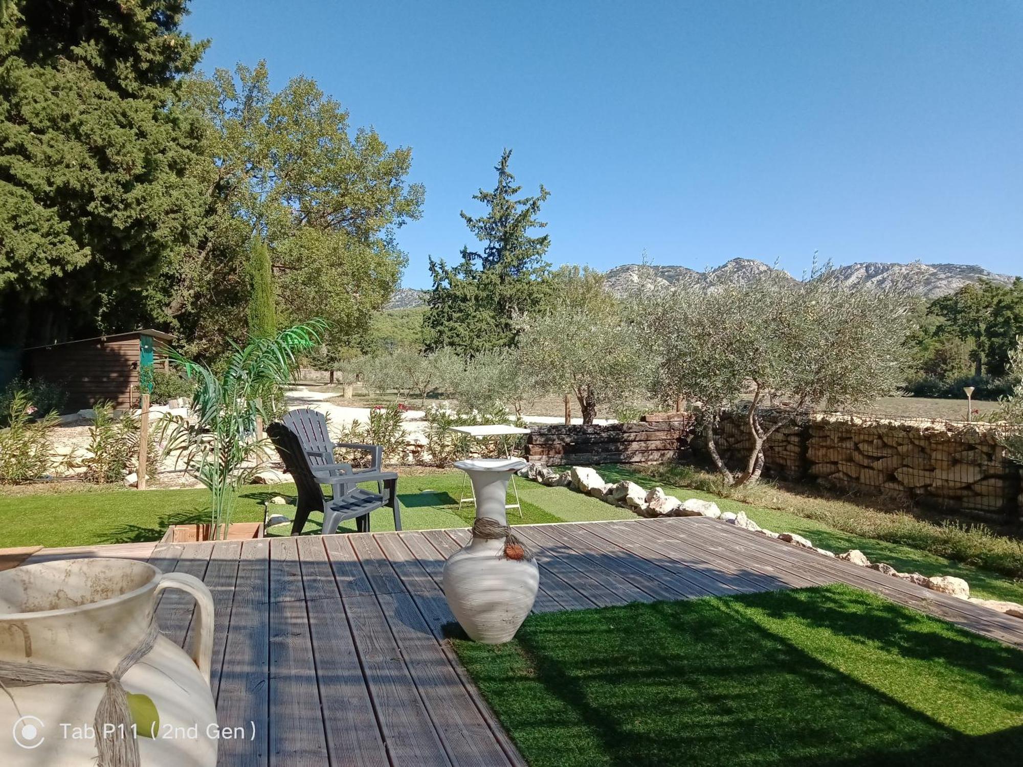 ホテル Peaceful Mas Provencal 'Mas Du Sucre' With Large Pool Cheval-Blanc エクステリア 写真